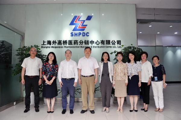 上海自貿(mào)區(qū)管委會副主任、保稅區(qū)管理局局長章曦一行赴外醫(yī)銷調(diào)研